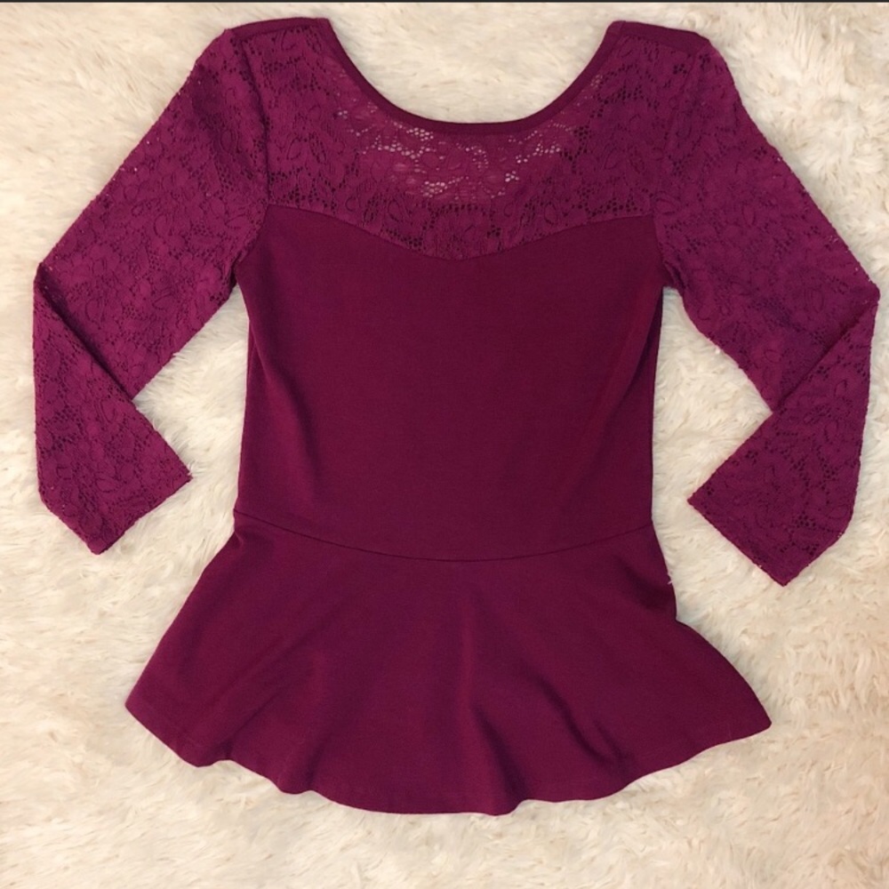 Express Peplum Top lace sleeves. Medium NWOT
